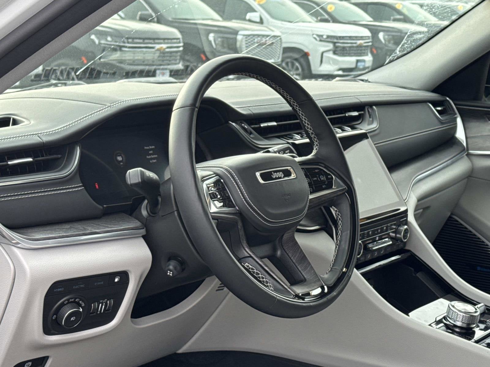 2022 Jeep Grand Cherokee 4xe Overland