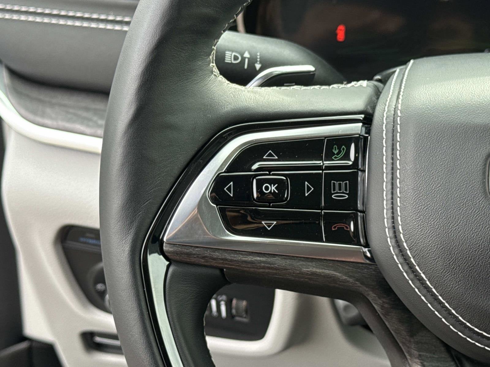 2022 Jeep Grand Cherokee 4xe Overland