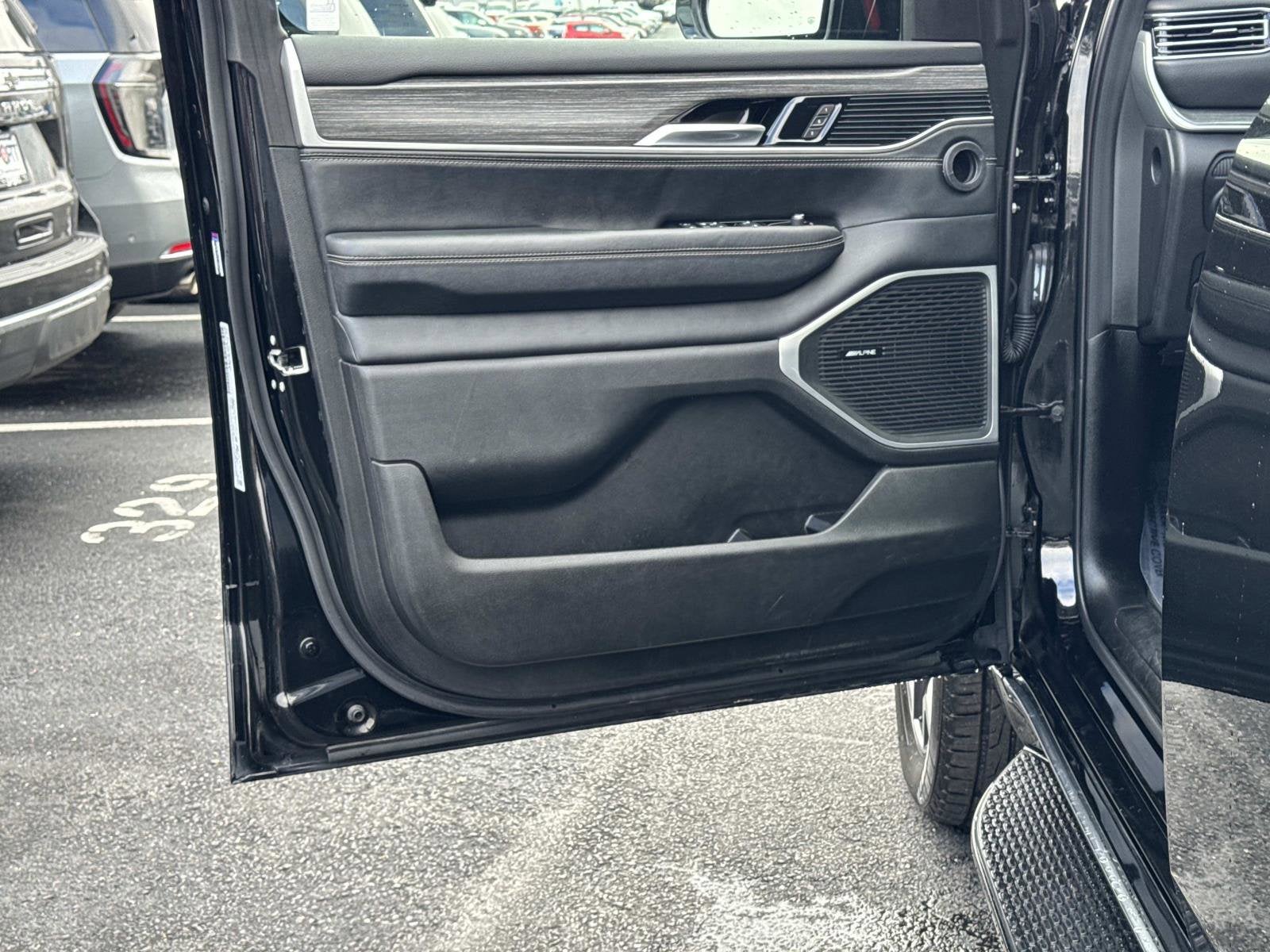 2024 Jeep Wagoneer Series III