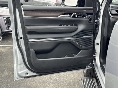 2024 Jeep Grand Wagoneer BASE