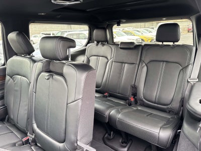 2024 Jeep Grand Wagoneer BASE