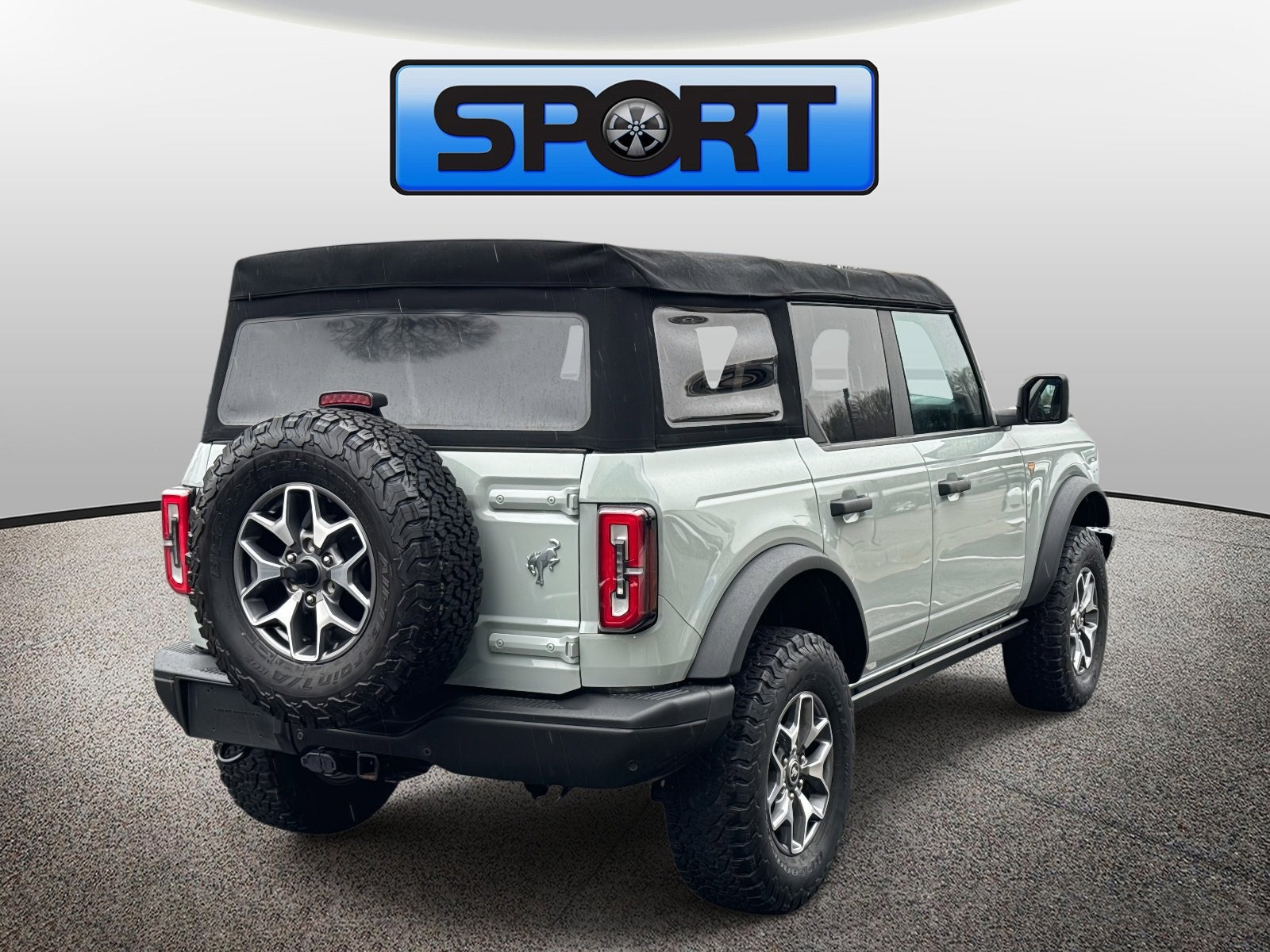 2021 Ford Bronco Base