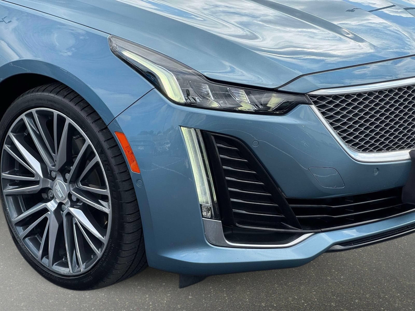 2023 Cadillac CT5 Premium Luxury