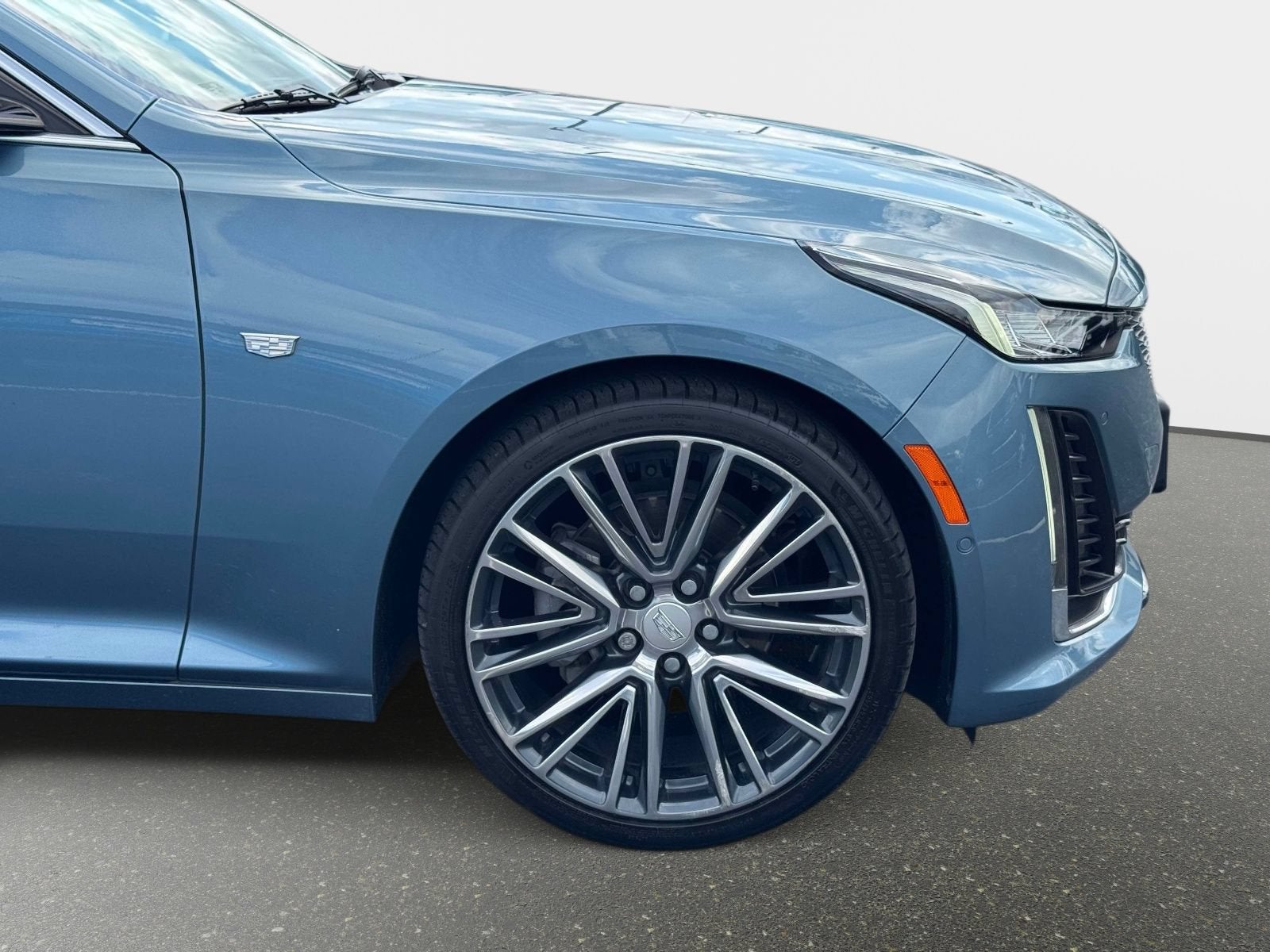 2023 Cadillac CT5 Premium Luxury