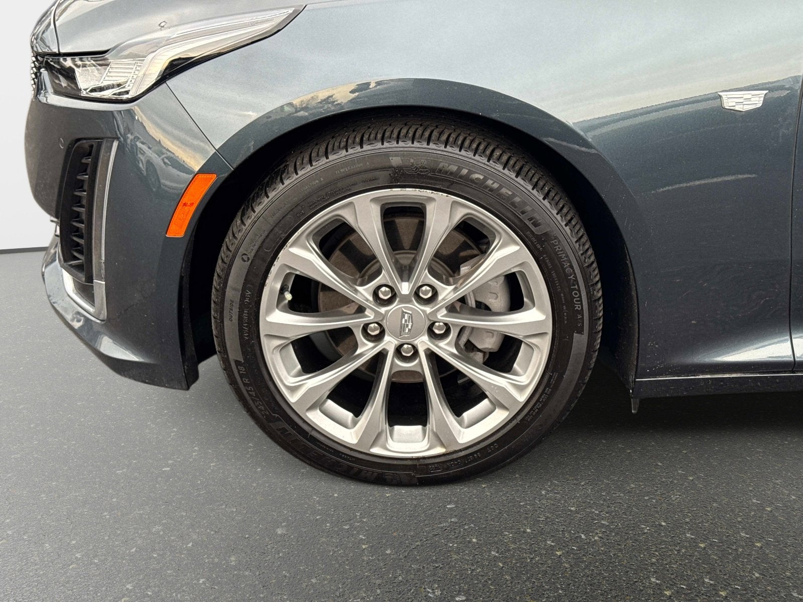 2022 Cadillac CT5 Premium Luxury