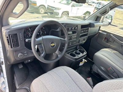 2026 Chevrolet Express Passenger 1LS
