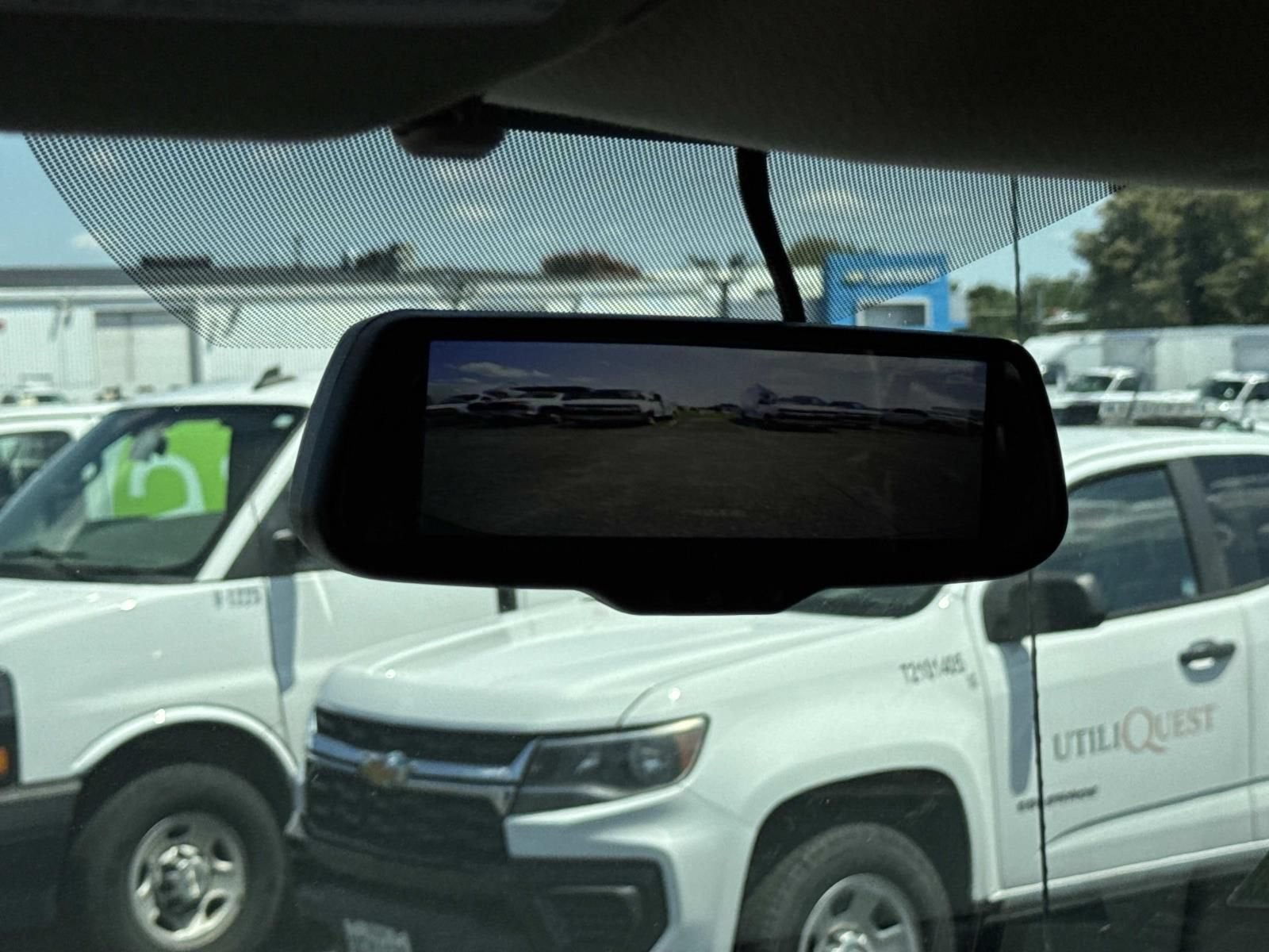 2026 Chevrolet Express Passenger 1LS