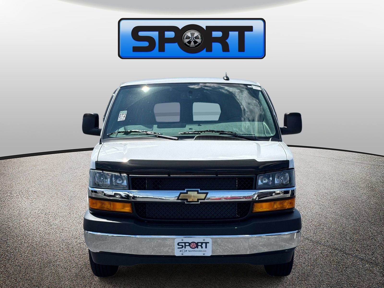 2026 Chevrolet Express Passenger 1LS