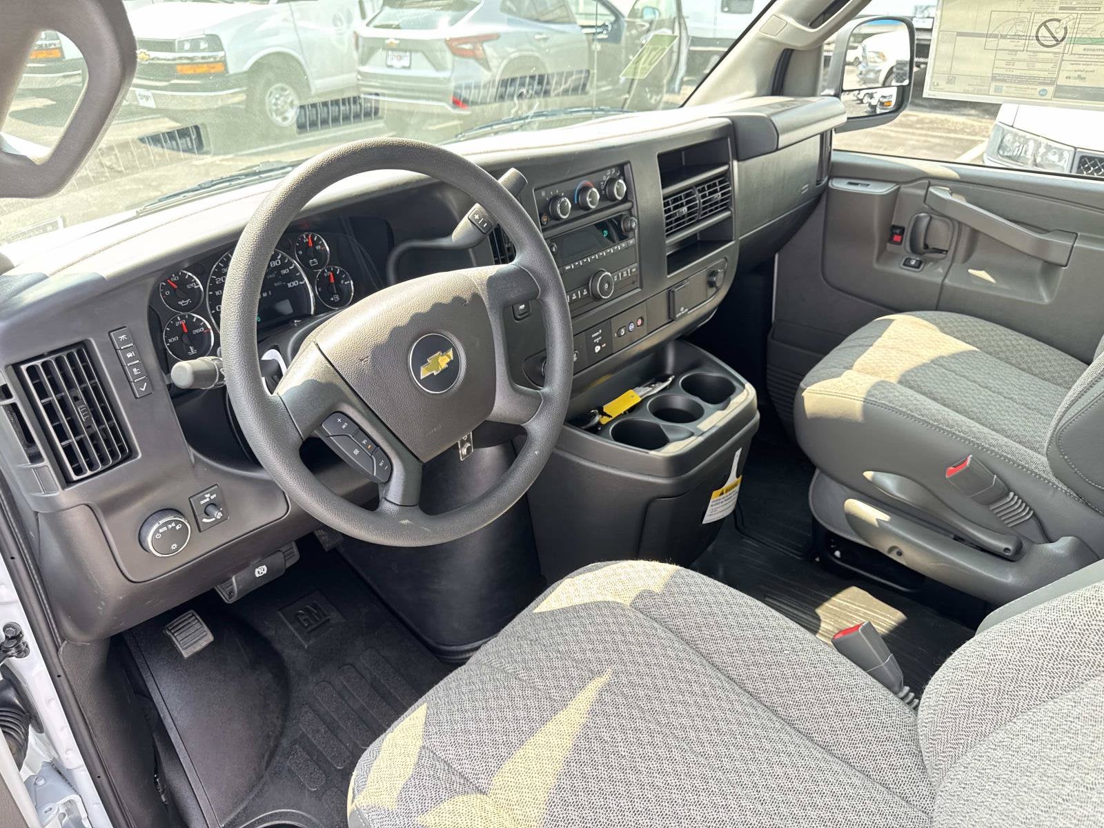 2026 Chevrolet Express Passenger 1LS