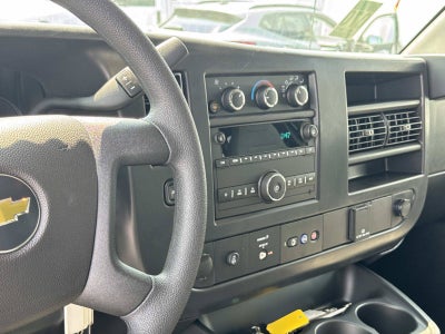 2026 Chevrolet Express Passenger 1LS