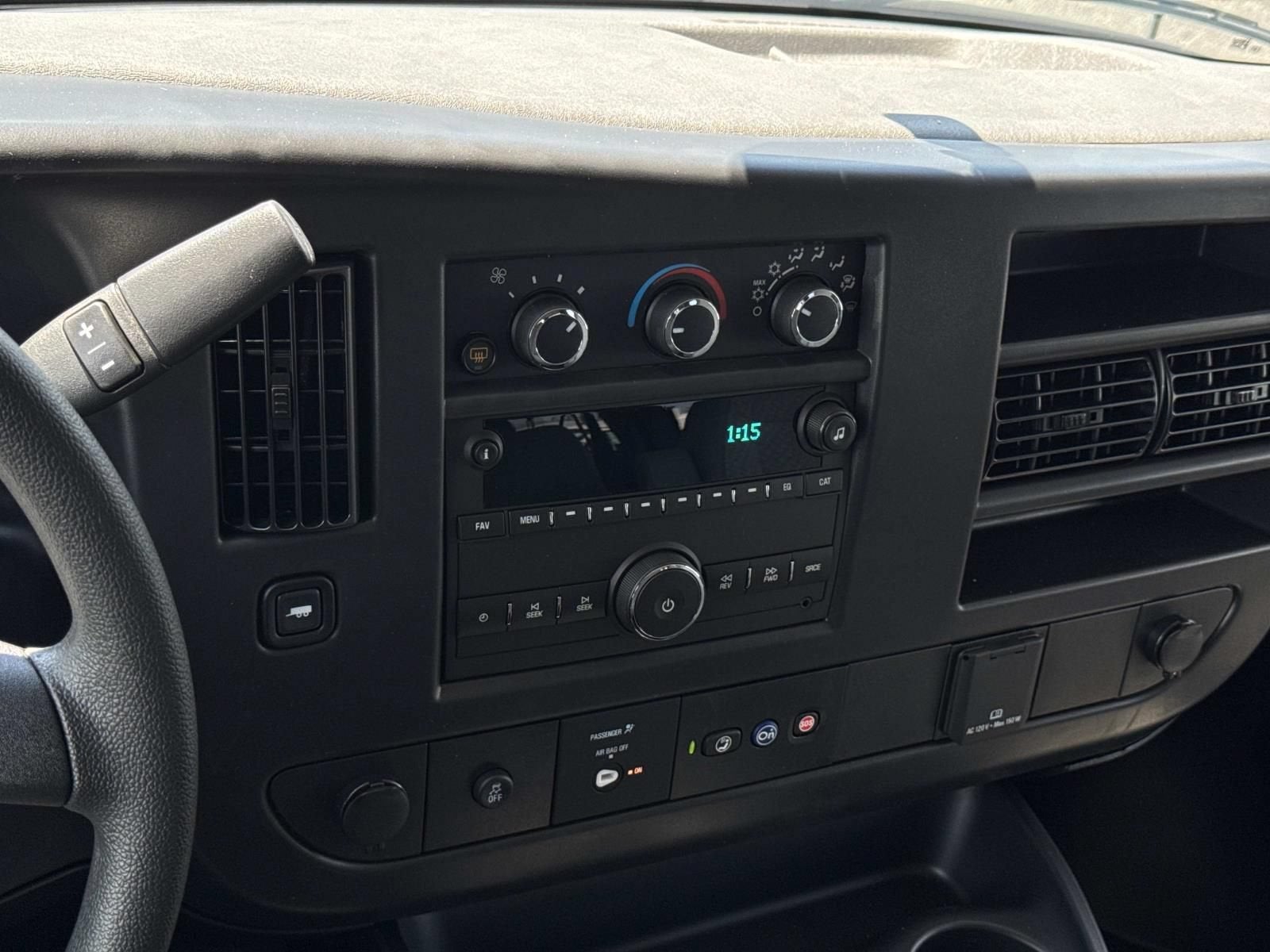 2026 Chevrolet Express Passenger 1LS