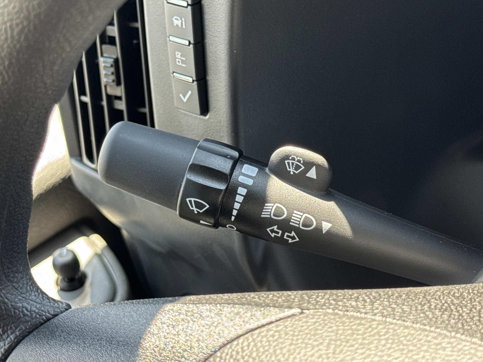 2026 Chevrolet Express Passenger 1LS