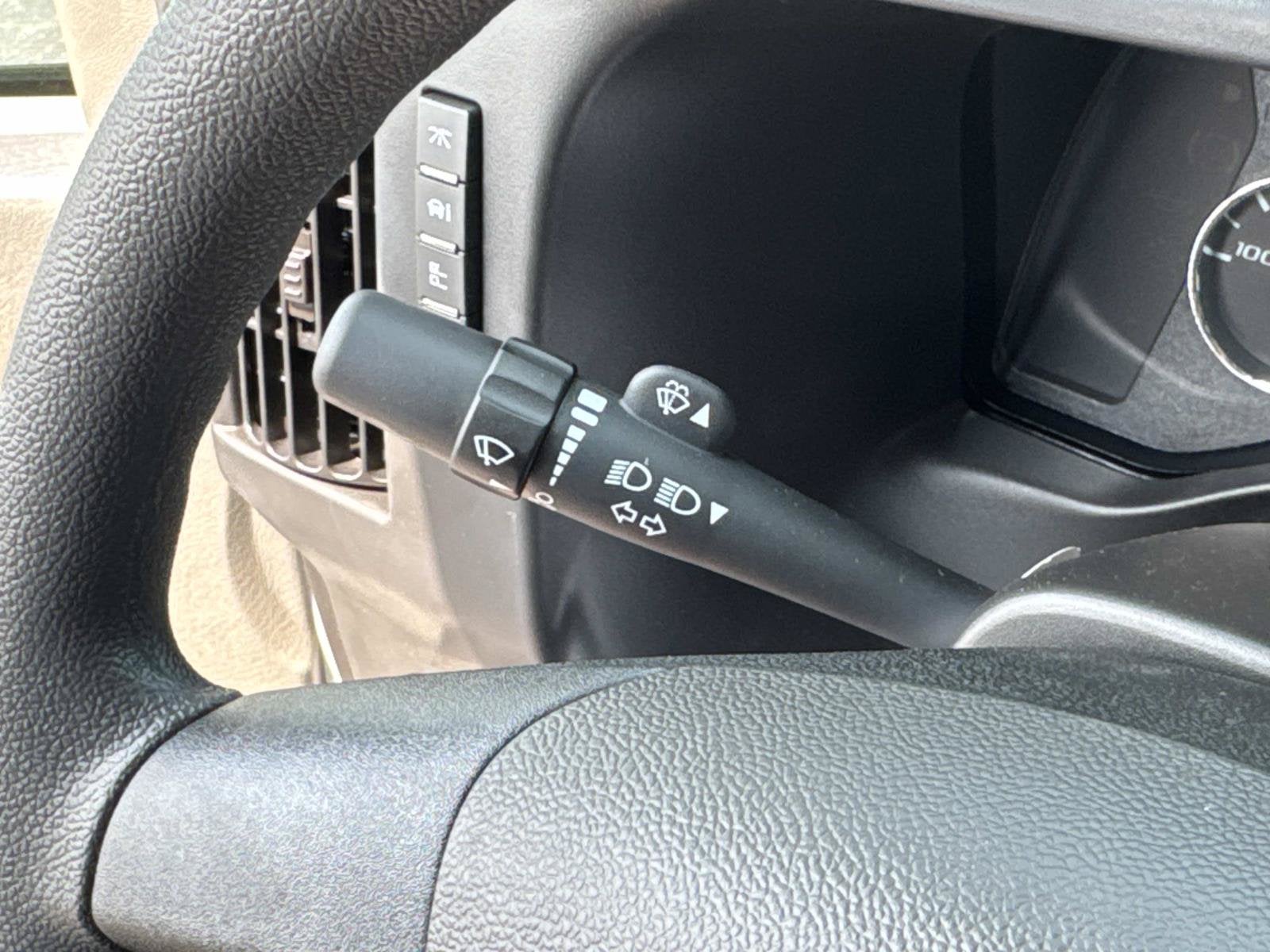 2026 Chevrolet Express Passenger 1LS