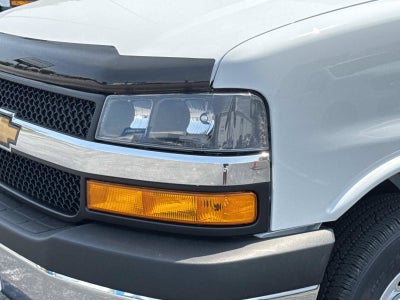 2026 Chevrolet Express Passenger 1LS