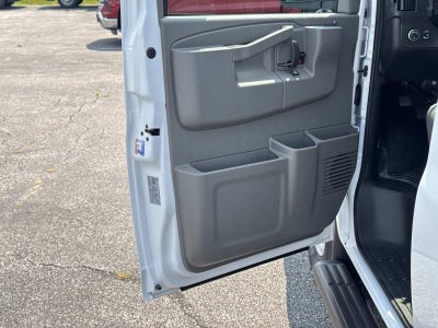 2026 Chevrolet Express Passenger 1LS