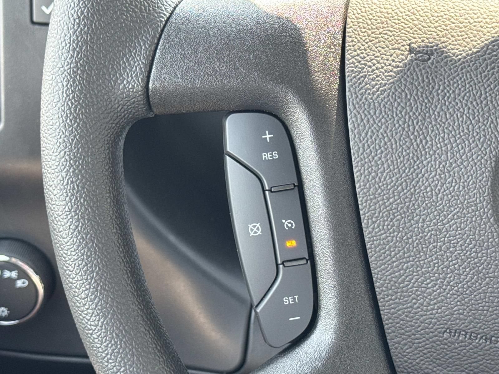2026 Chevrolet Express Passenger 1LS