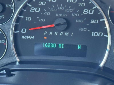 2025 Chevrolet Express Passenger 1LT