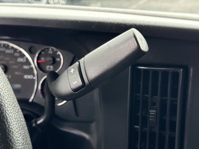 2024 Chevrolet Express Passenger 3500 1LT