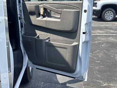 2026 Chevrolet Express Cutaway 3500 1WT