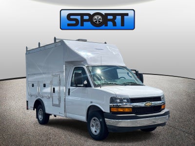 2026 Chevrolet Express Cutaway 3500 1WT