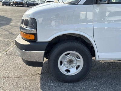 2026 Chevrolet Express Cutaway 3500 1WT