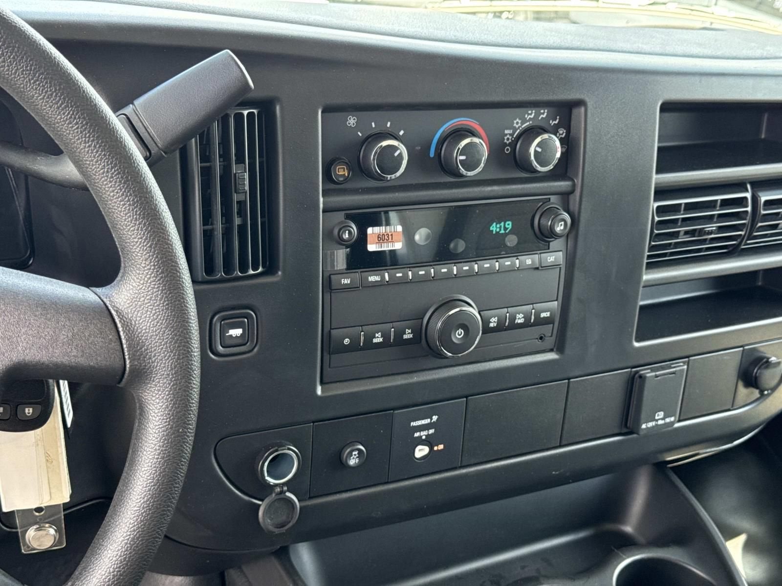 2026 Chevrolet Express Cutaway 3500 1WT