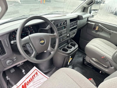 2025 Chevrolet Express Cutaway 3500 1WT