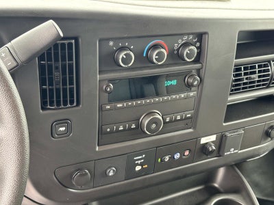 2025 Chevrolet Express Cutaway 3500 1WT