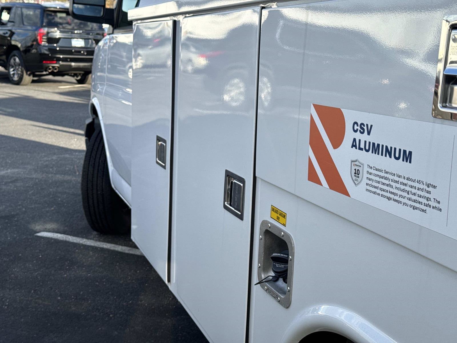 2025 Chevrolet Express Cutaway 3500 1WT