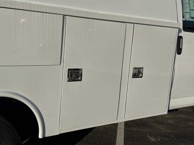 2025 Chevrolet Express Cutaway 3500 1WT