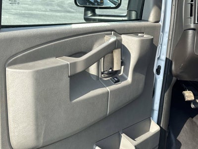 2026 Chevrolet Express Cutaway 3500 1WT