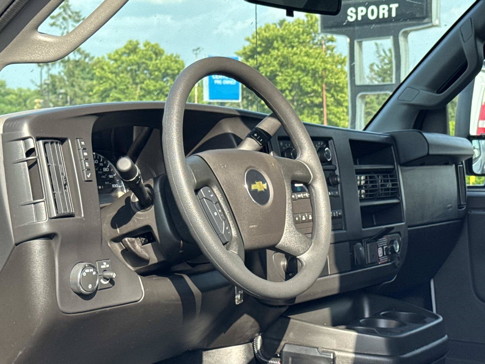2026 Chevrolet Express Cutaway 3500 1WT