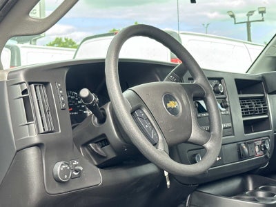 2026 Chevrolet Express Cutaway 3500 1WT