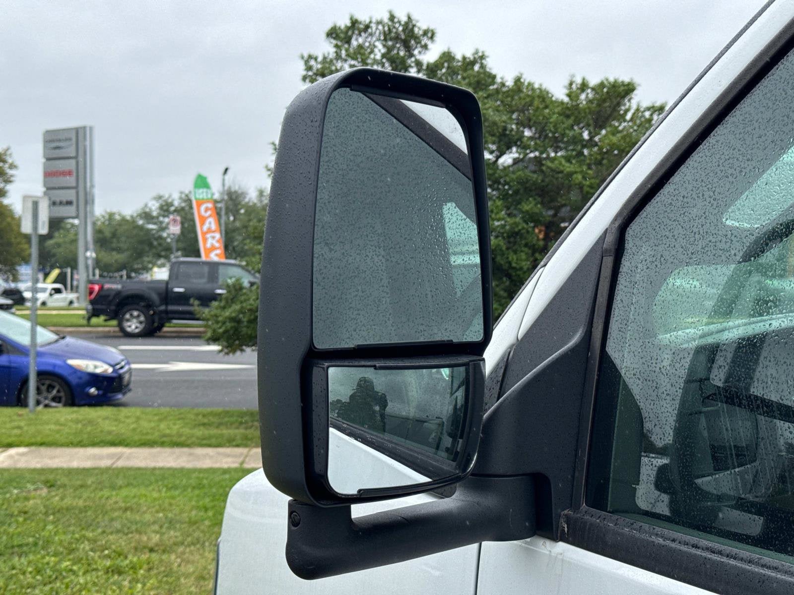 2024 Chevrolet Express Cutaway 3500 1WT