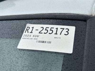 2024 Chevrolet Express Cutaway 3500 1WT