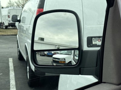 2025 Chevrolet Express Cutaway 3500 1WT