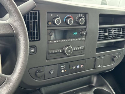 2025 Chevrolet Express Cutaway 3500 1WT