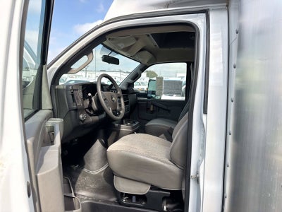 2024 Chevrolet Express Cutaway 3500 1WT