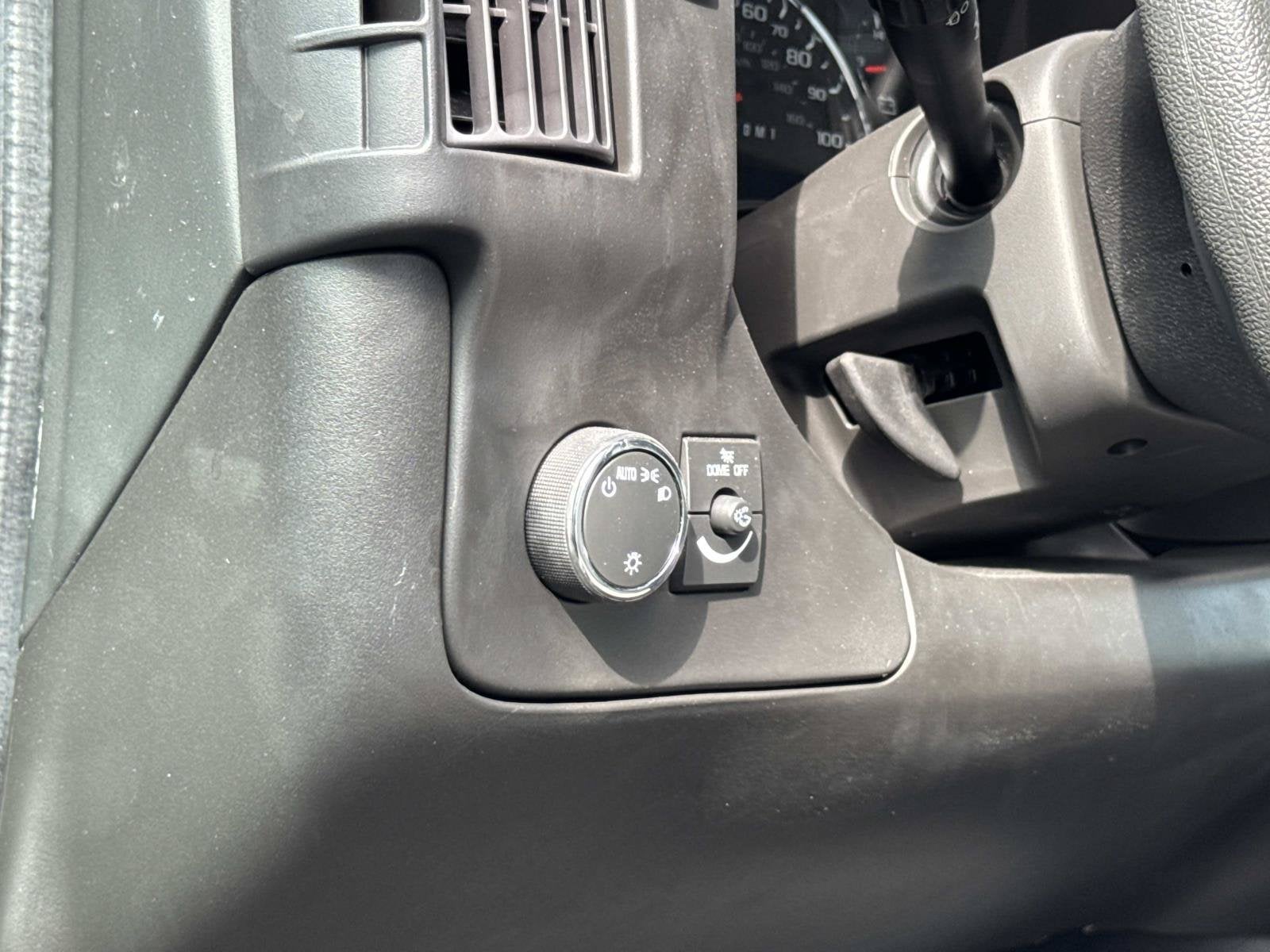 2024 Chevrolet Express Cutaway 3500 1WT