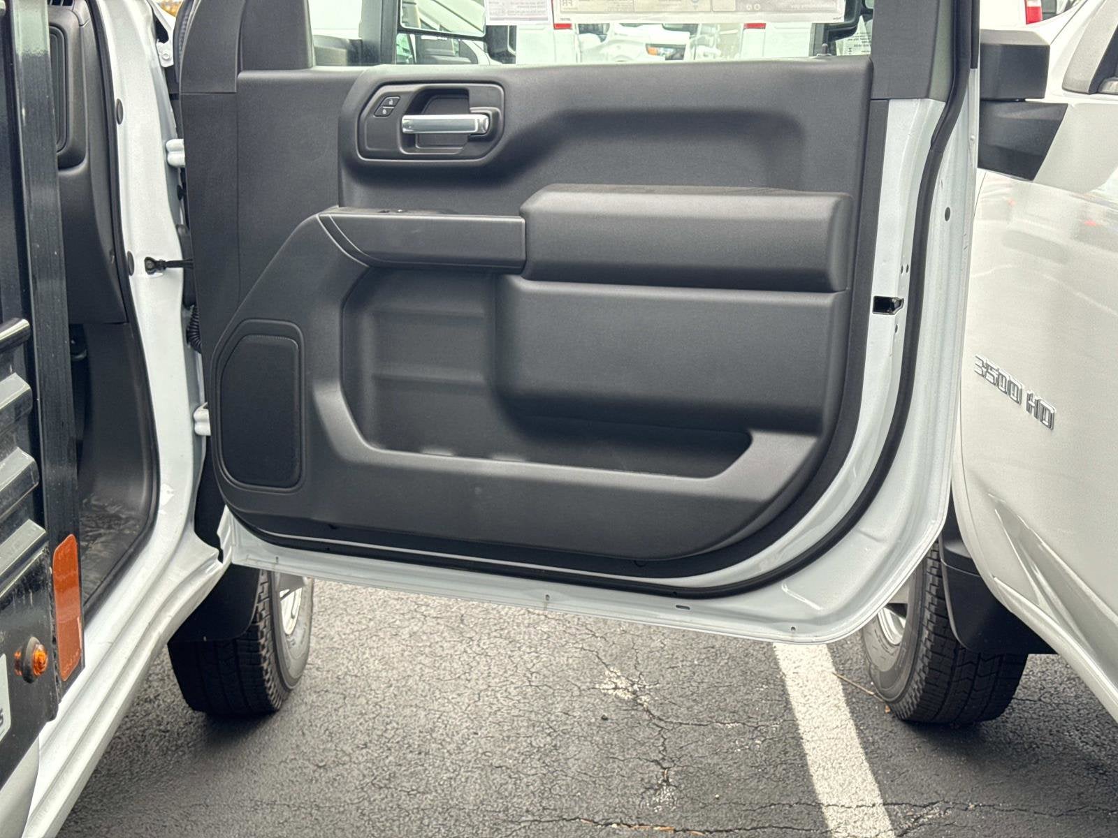 2025 Chevrolet Silverado 3500 HD Chassis Cab Work Truck