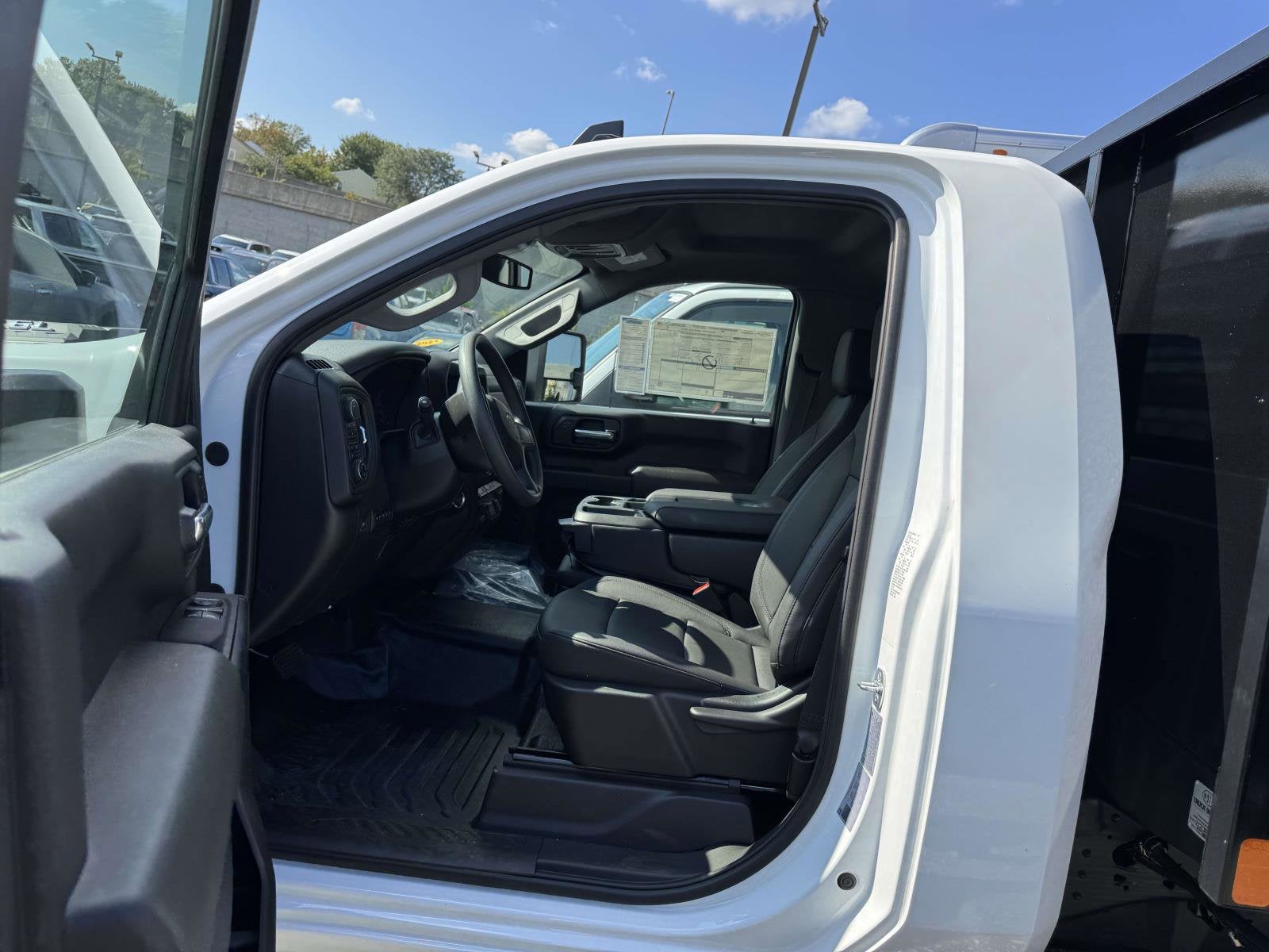 2025 Chevrolet Silverado 3500 HD Chassis Cab Work Truck