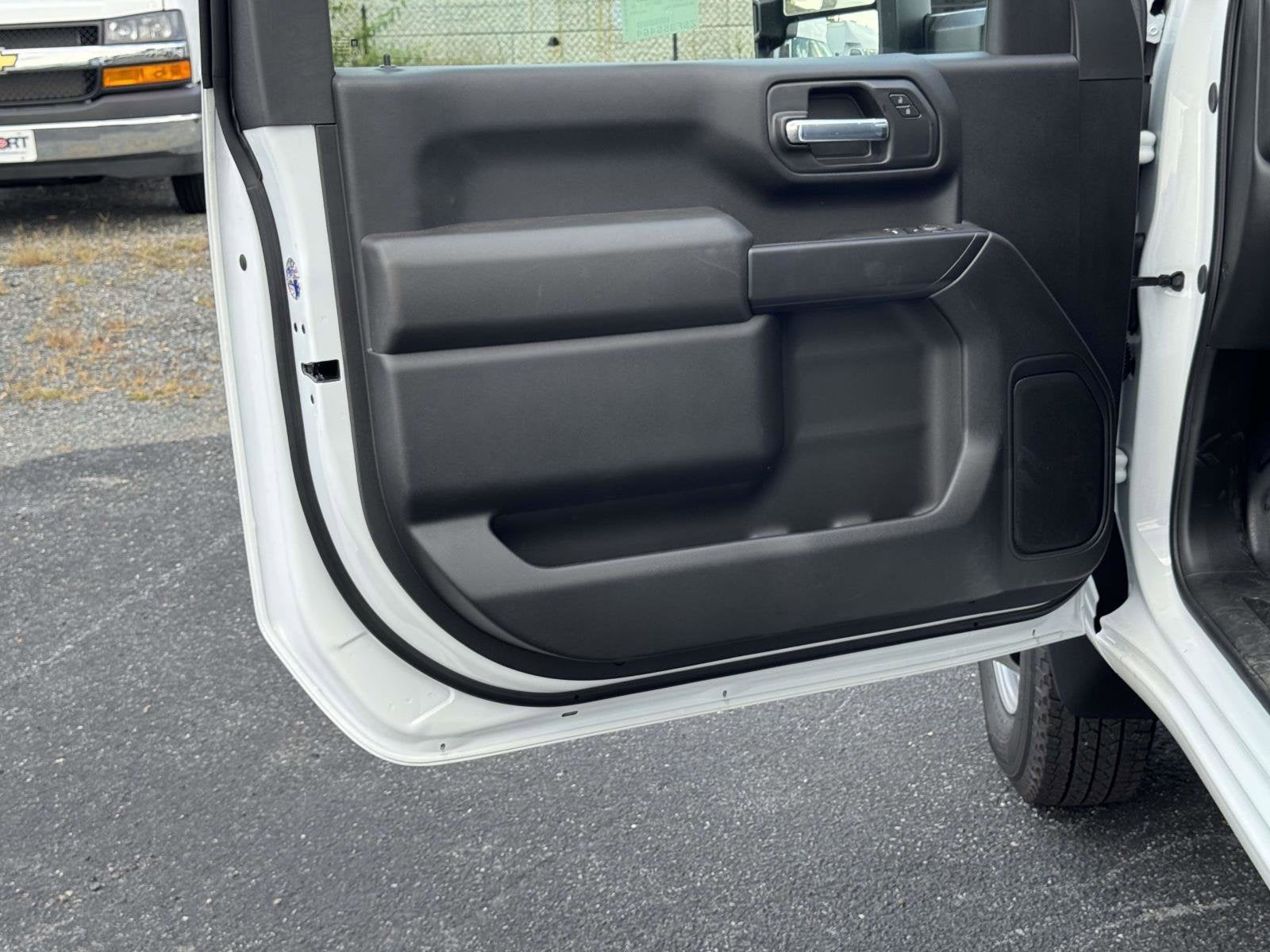 2025 Chevrolet Silverado 3500 HD Chassis Cab Work Truck