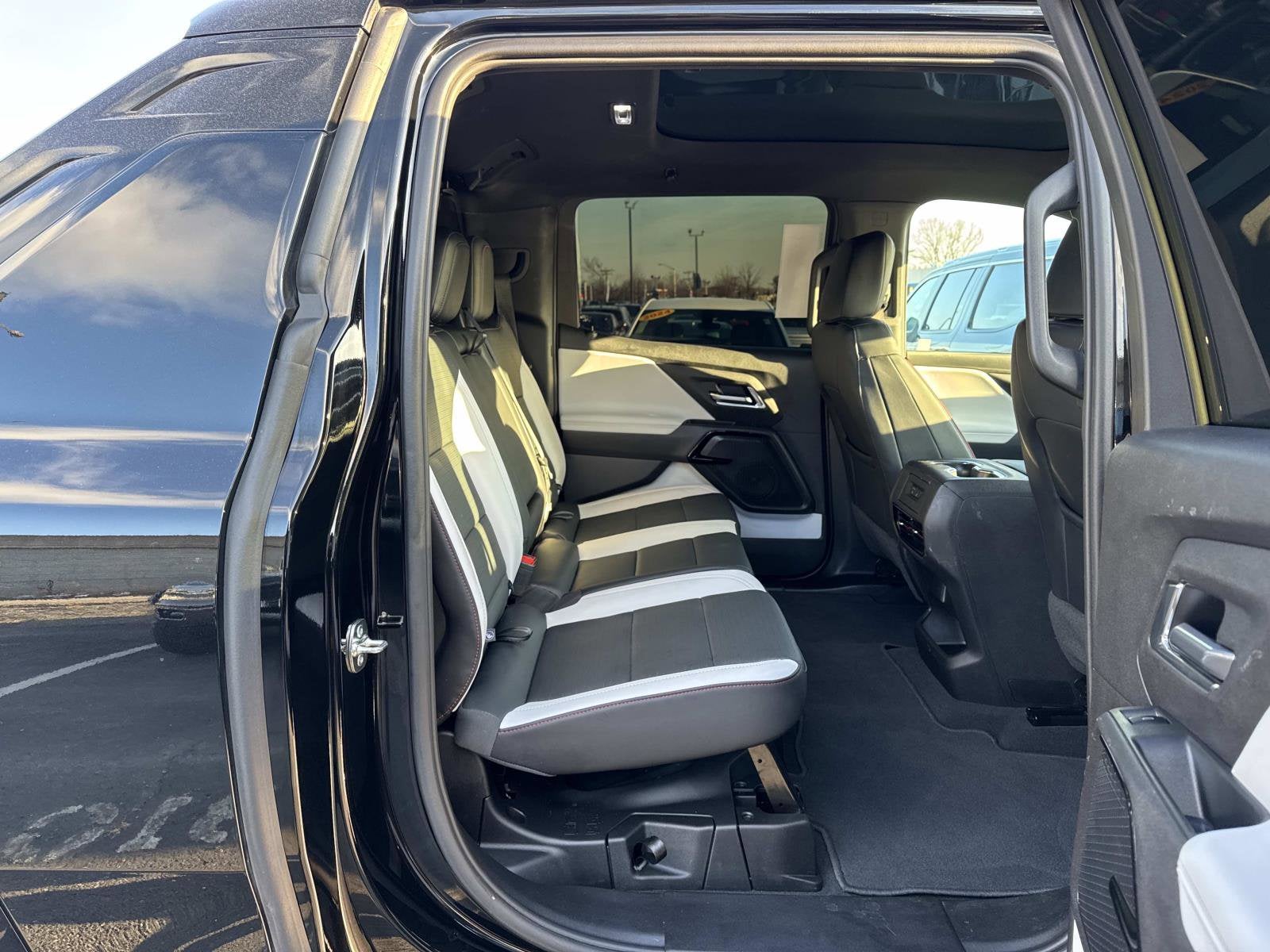 2025 Chevrolet Silverado EV RST - Max Range