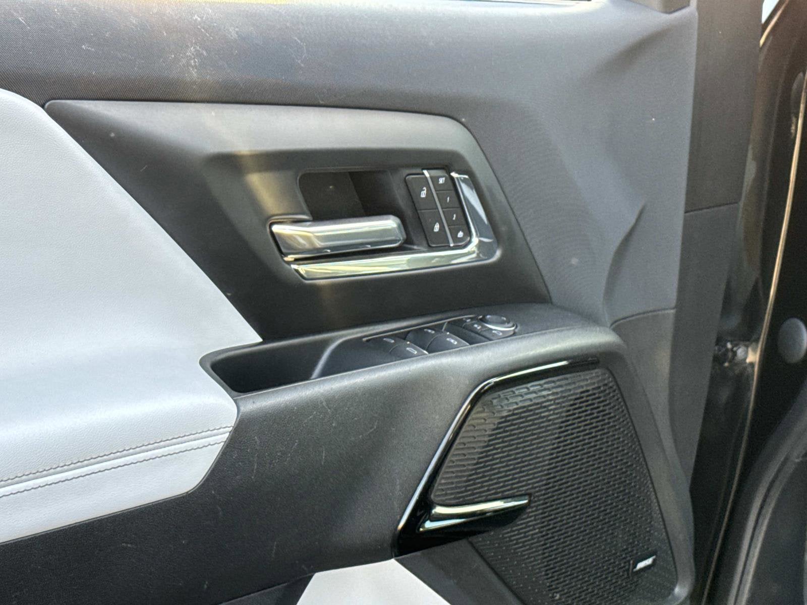 2025 Chevrolet Silverado EV RST - Max Range