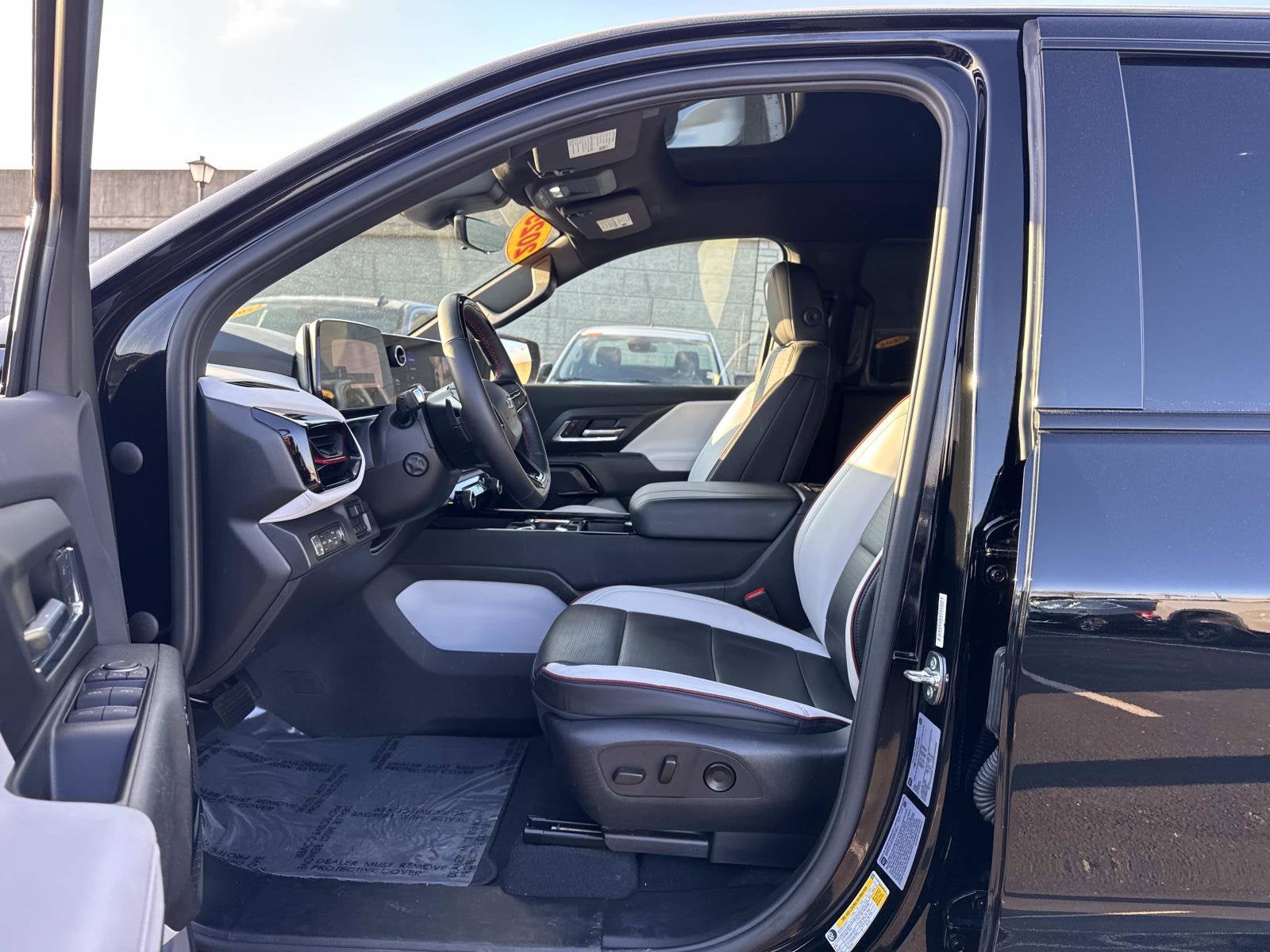 2025 Chevrolet Silverado EV RST - Max Range