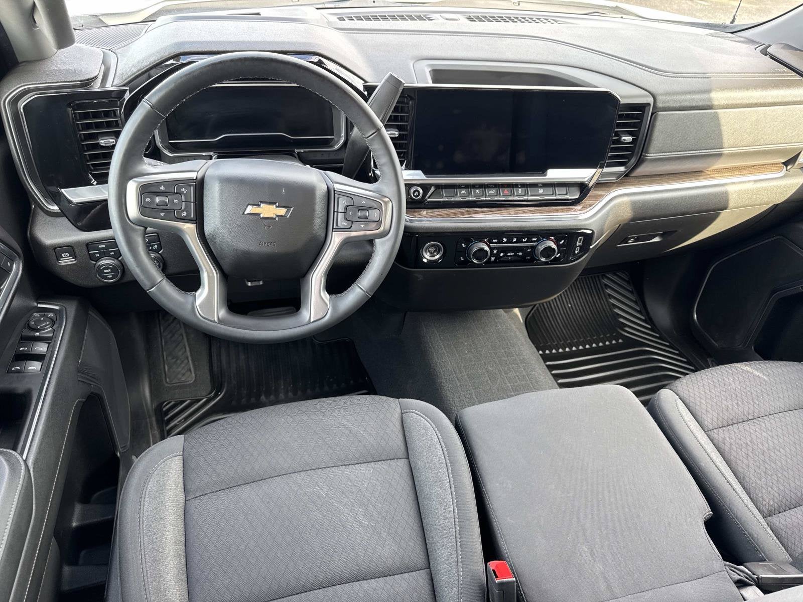 2023 Chevrolet Silverado 1500 LT (2FL)