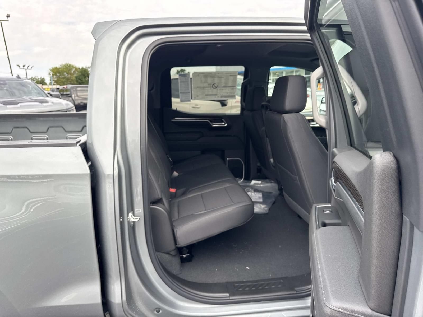 2026 Chevrolet Silverado 1500 LT - Photo 12