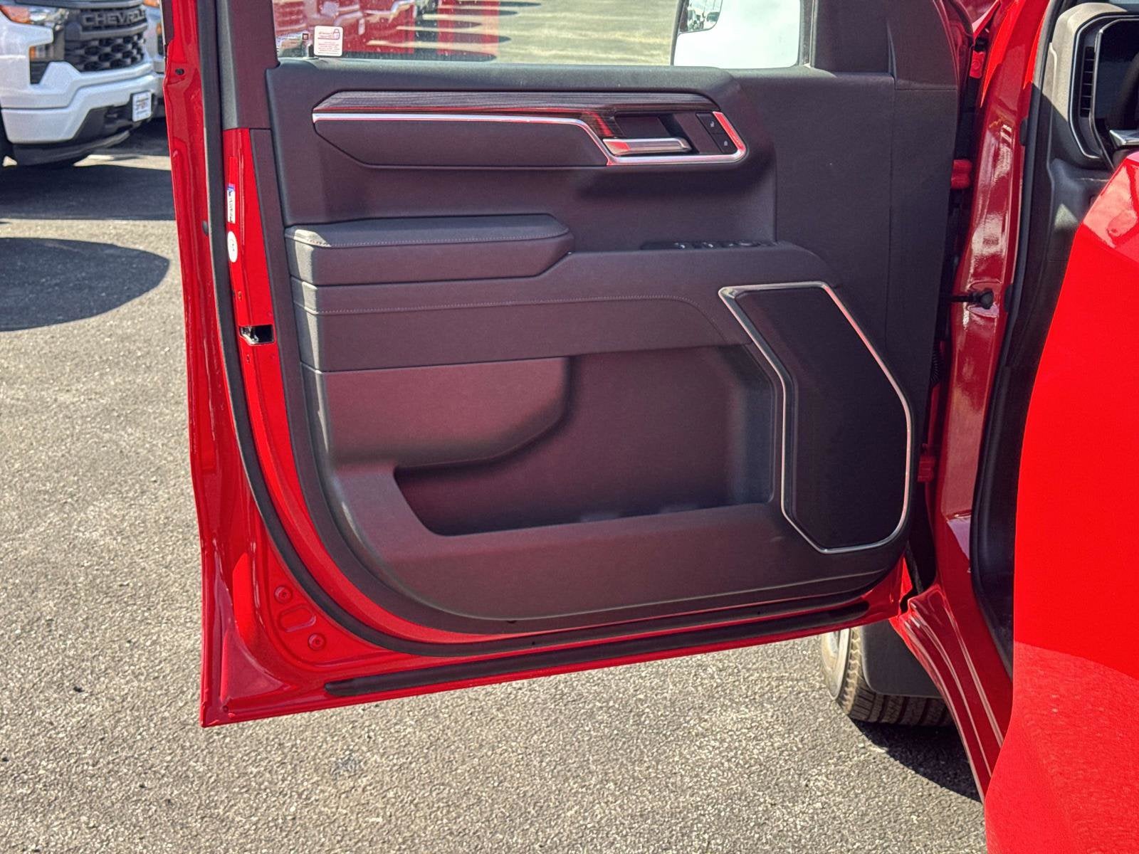 2025 Chevrolet Silverado 1500 LT (2FL)