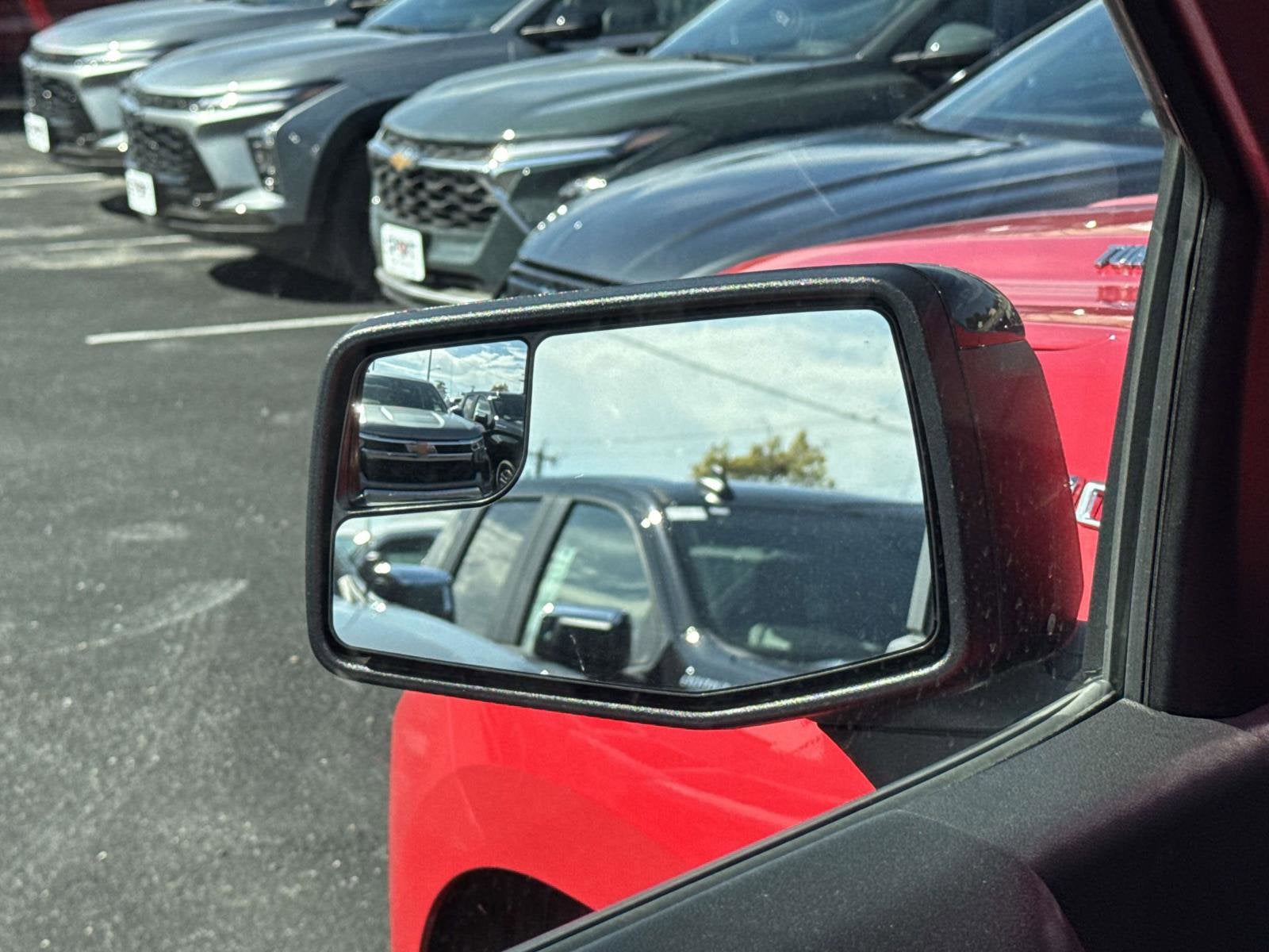 2025 Chevrolet Silverado 1500 LT (2FL)