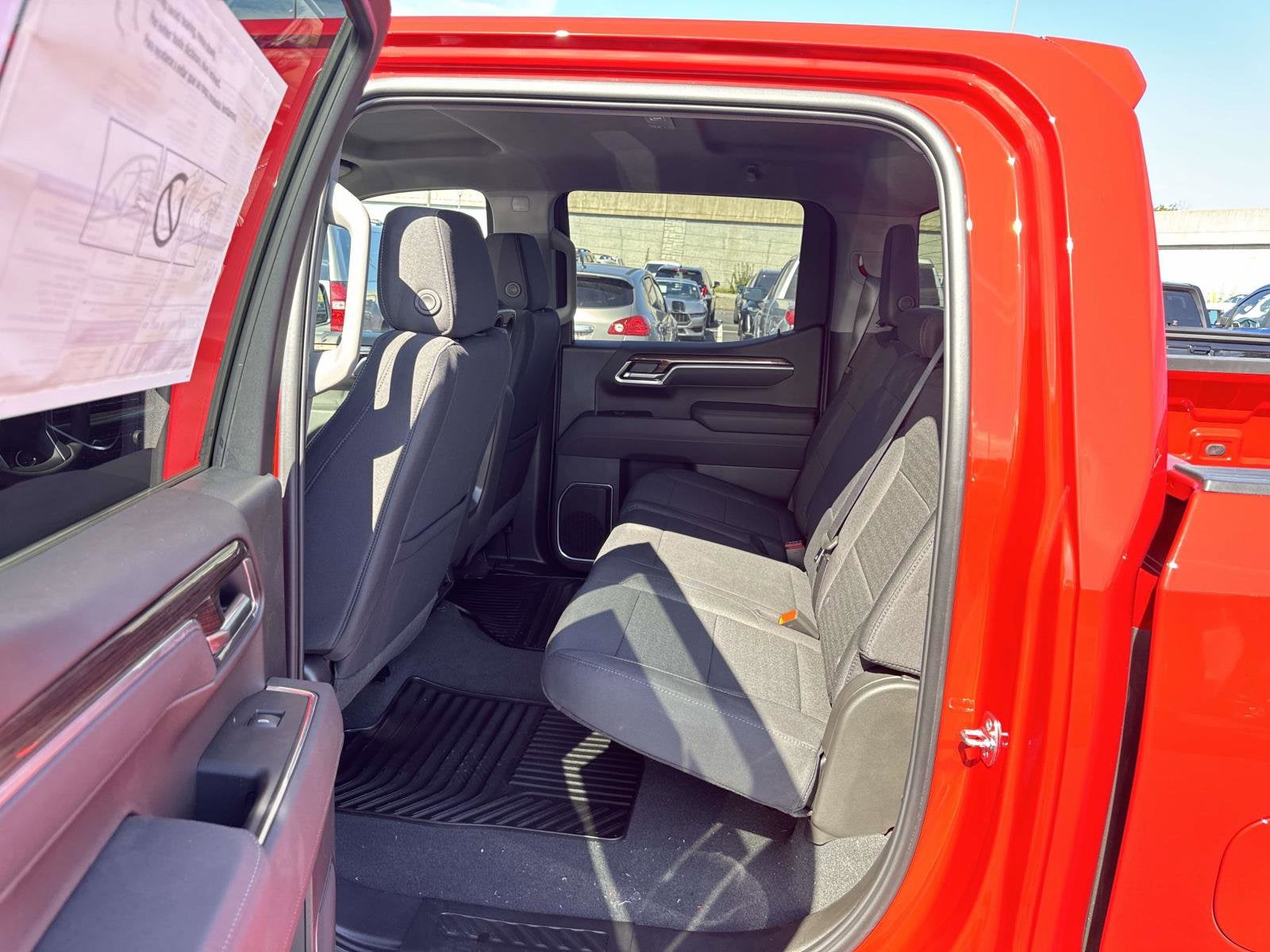 2025 Chevrolet Silverado 1500 LT (2FL)